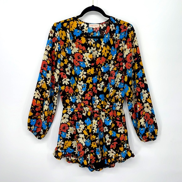 EIGHT SIXTY Kelly Floral Romper - Picture 2 of 4